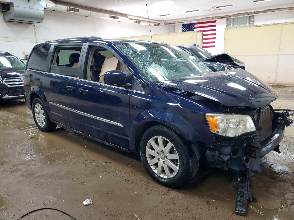 62073836 :رقم المزاد ، 2C4RC1BG4ER112148 vin ، 2014 Chrysler Town & Country مزاد بيع