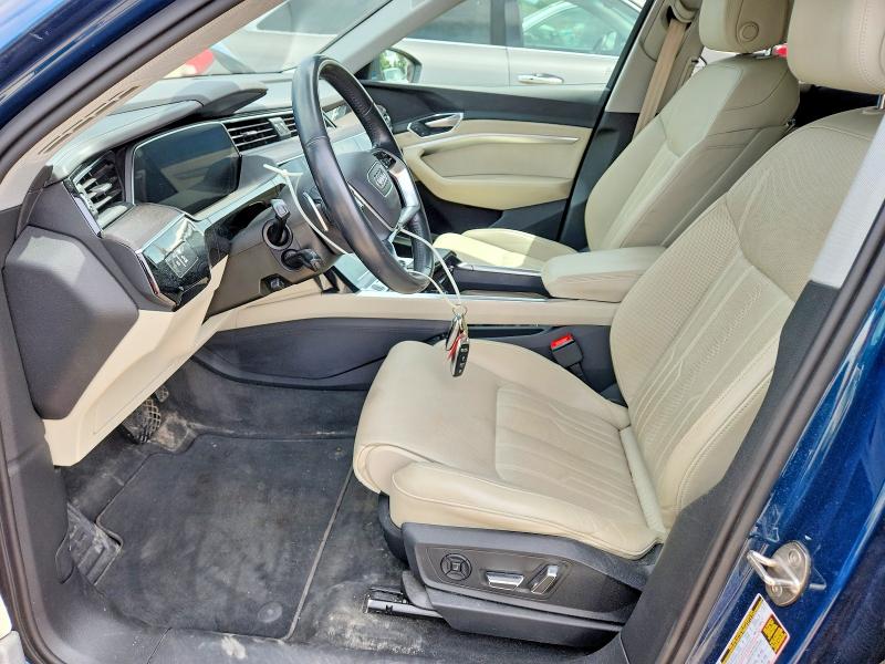 2021 Audi E-tron მანქანა იყიდება აუქციონზე, vin: WA1VABGE4MB015766, აუქციონის ნომერი: 60461746