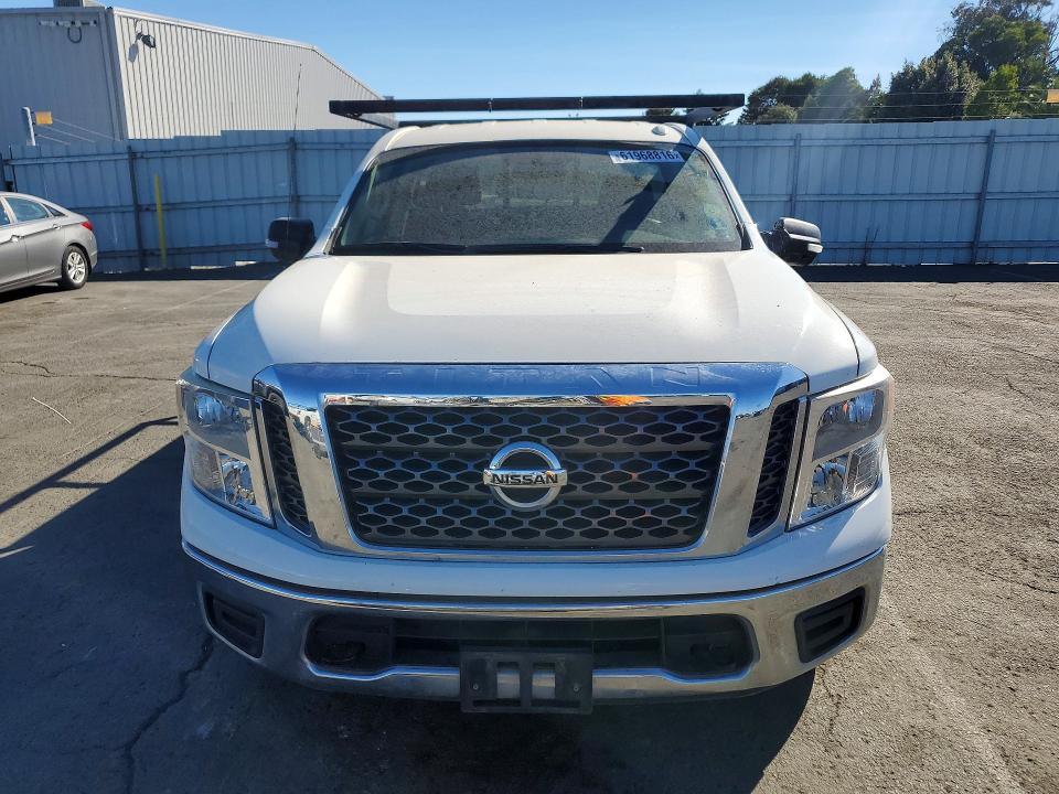 Продажа на аукционе авто 2017 Nissan Titan, vin: 1N6AA1R88HN559288, номер лота: 61968816