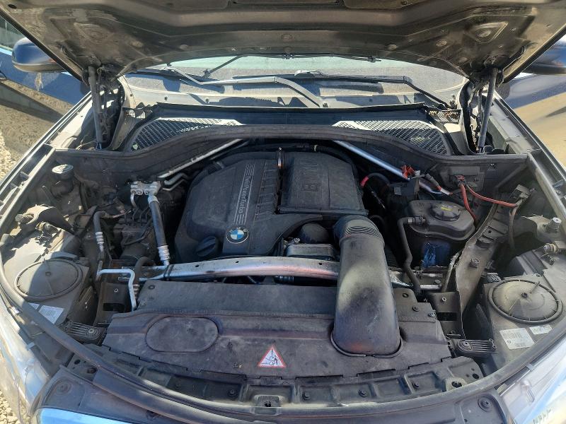 Продажа на аукционе авто 2015 Bmw X5, vin: 5UXKR2C51F0H41513, номер лота: 61808406