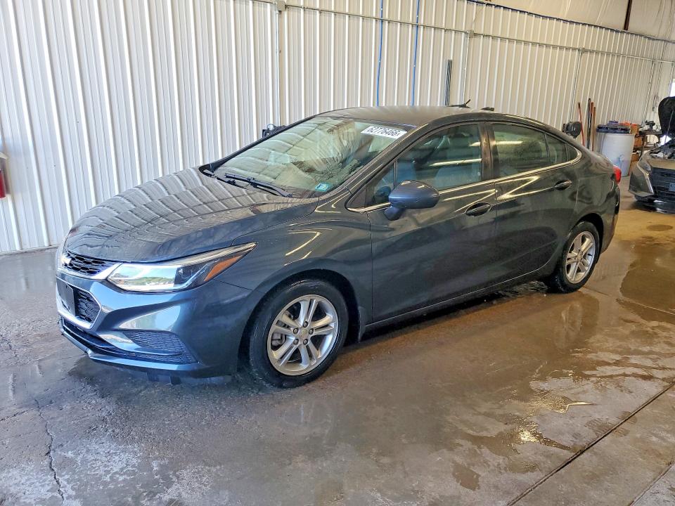 62776466 :رقم المزاد ، 1G1BE5SM8J7183978 vin ، 2018 Chevrolet Cruze مزاد بيع