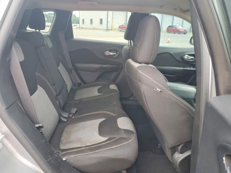 61946866 :رقم المزاد ، 1C4PJMCS5EW193122 vin ، 2014 Jeep Cherokee مزاد بيع