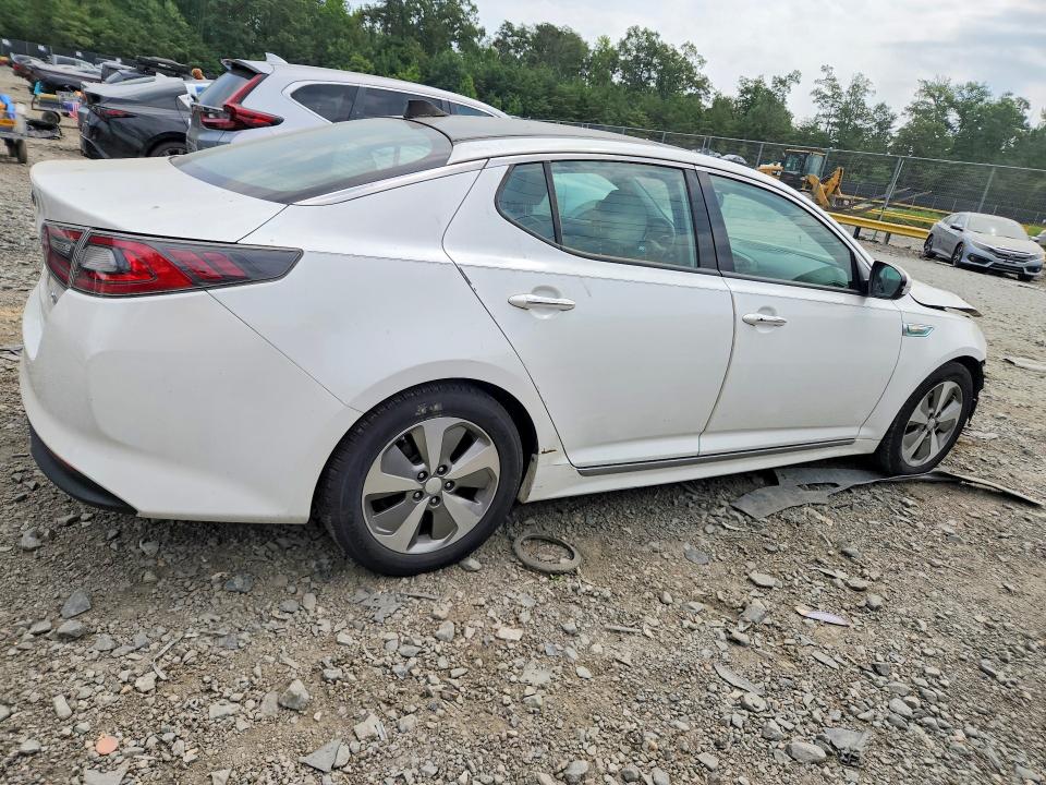 Продажа на аукционе авто 2014 Kia Optima, vin: KNAGN4AD5E5067628, номер лота: 61349606
