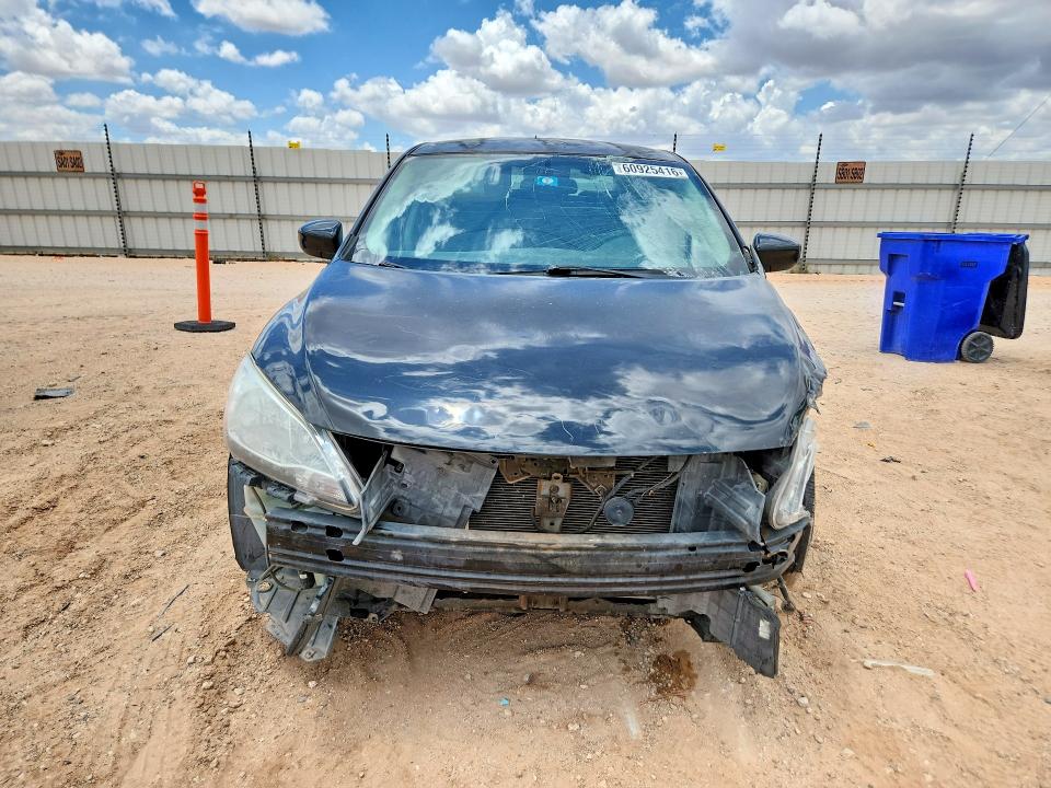 2015 Nissan Sentra მანქანა იყიდება აუქციონზე, vin: 3N1AB7AP1FY361922, აუქციონის ნომერი: 60925416