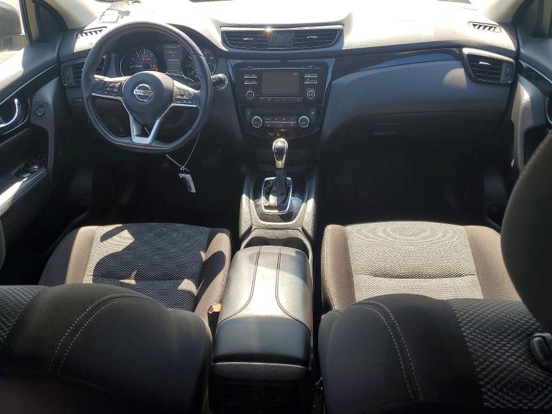 60121966 :رقم المزاد ، JN1BJ1CR3HW138214 vin ، 2017 Nissan Rogue Sport مزاد بيع