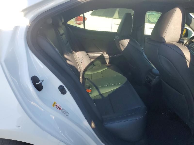Продажа на аукционе авто 2018 Lexus Is, vin: JTHBA1D20J5081320, номер лота: 61947746