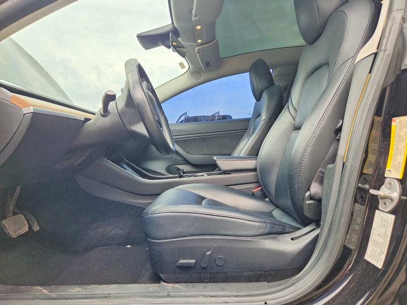 62923866 :رقم المزاد ، 5YJ3E1EAXKF313390 vin ، 2019 Tesla Model 3 مزاد بيع