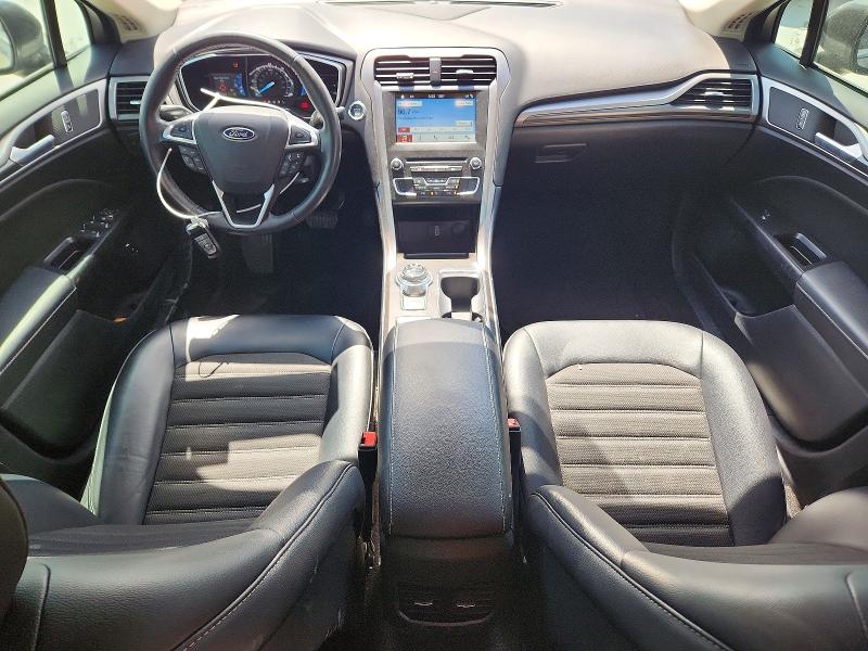 60021216 :رقم المزاد ، 3FA6P0LU4HR397461 vin ، 2017 Ford Fusion مزاد بيع