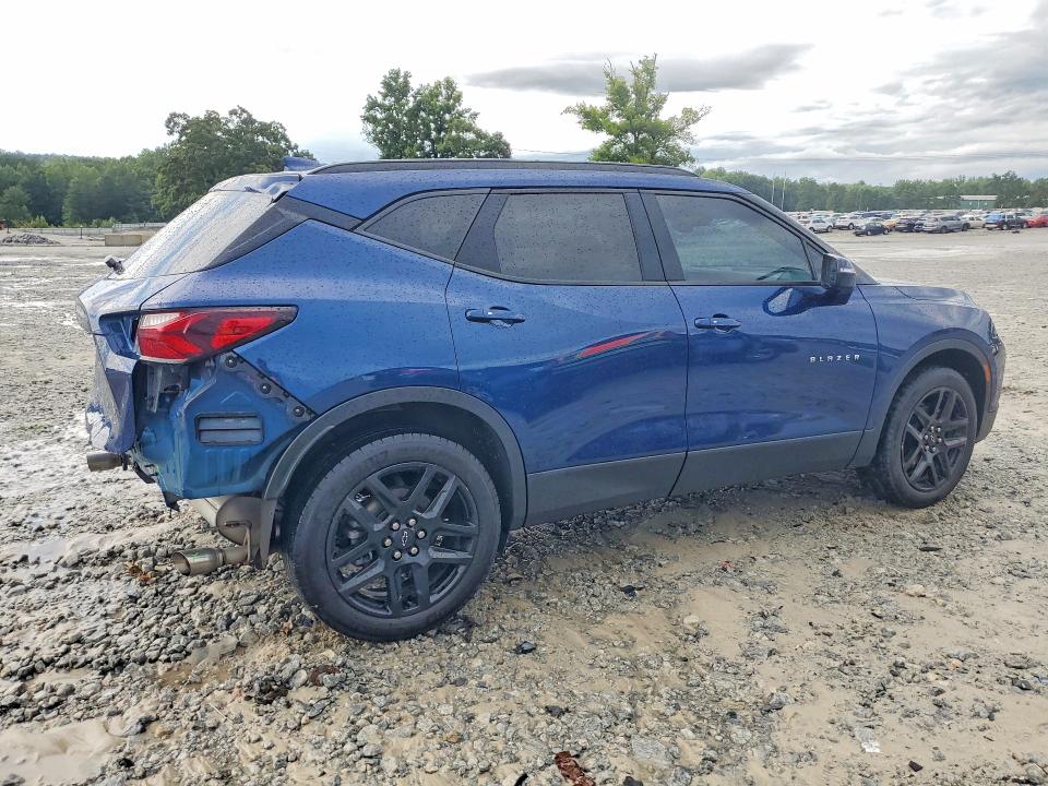Продажа на аукционе авто 2022 Chevrolet Blazer, vin: 3GNKBCR42NS215168, номер лота: 61010136