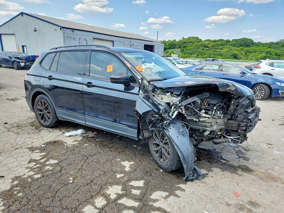 2021 Volkswagen Tiguan მანქანა იყიდება აუქციონზე, vin: 3VV2B7AX3MM077537, აუქციონის ნომერი: 62524566