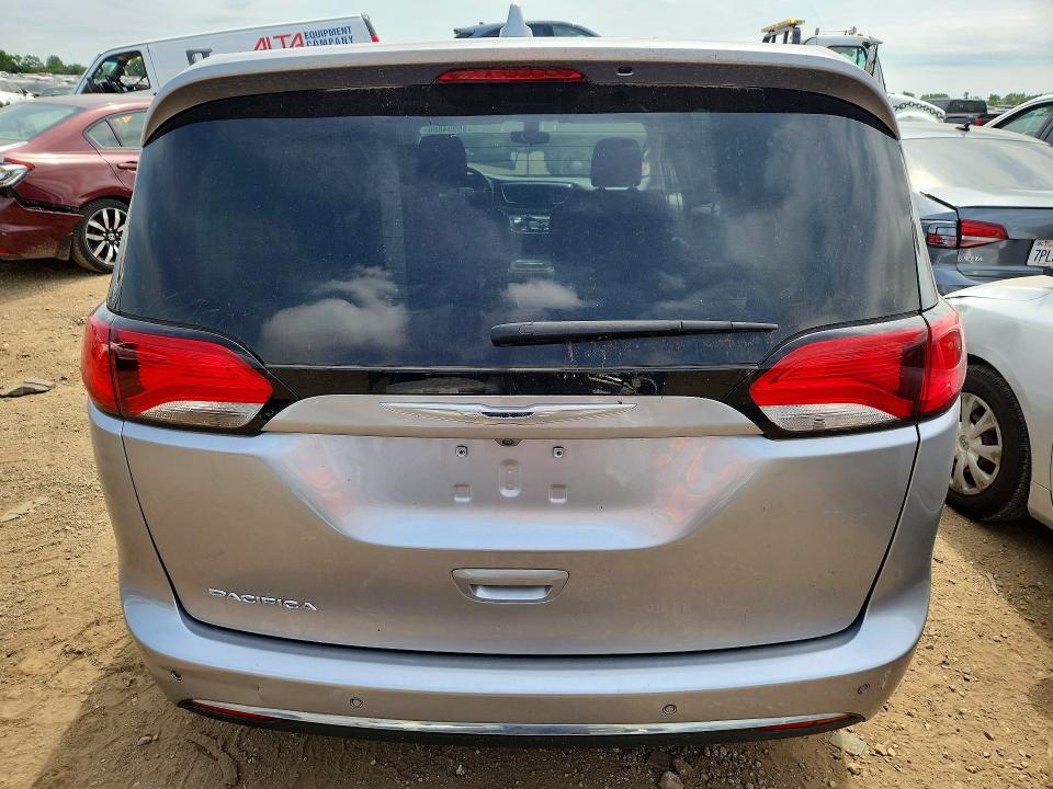 Продажа на аукционе авто 2018 Chrysler Pacifica, vin: 2C4RC1FG5JR277677, номер лота: 55994806