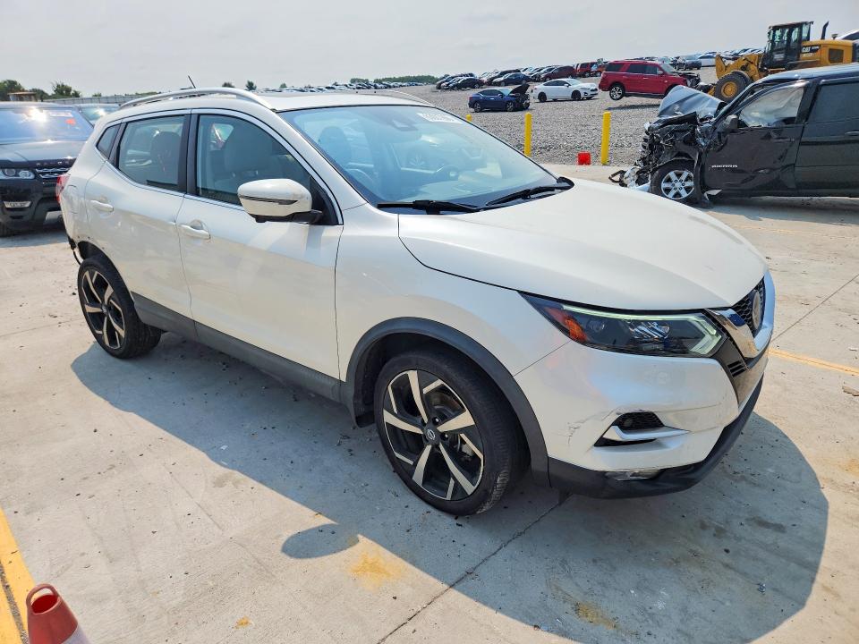 63007966 :رقم المزاد ، JN1BJ1CV8LW272058 vin ، 2020 Nissan Rogue Sport مزاد بيع