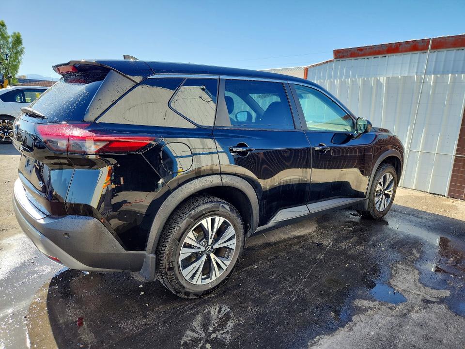 2022 Nissan Rogue მანქანა იყიდება აუქციონზე, vin: 5N1BT3BA7NC727631, აუქციონის ნომერი: 63252606