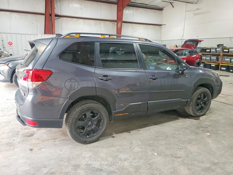 60920156 :رقم المزاد ، JF2SKAMC2NH476886 vin ، 2022 Subaru Forester مزاد بيع