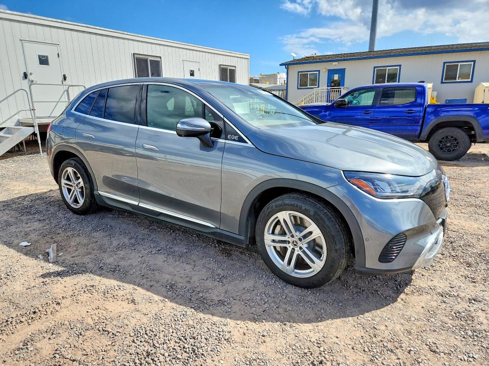 61639036 :رقم المزاد ، 4JGGM2BB8PA020865 vin ، 2023 Mercedes-benz Eqe Suv مزاد بيع