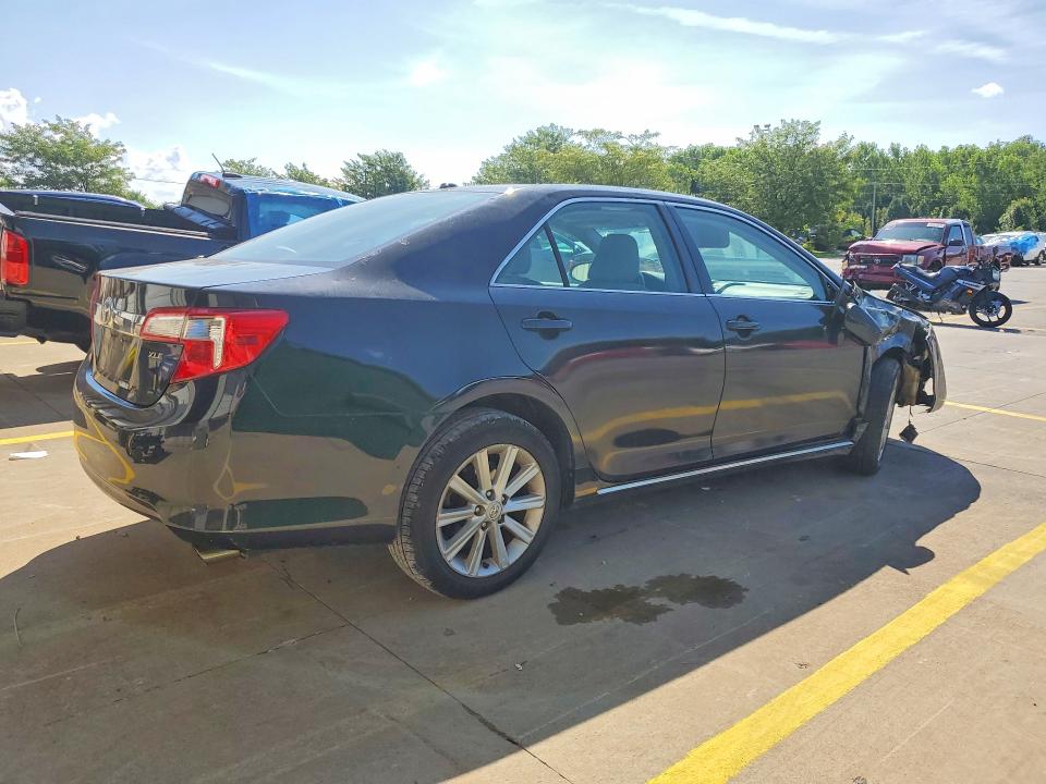2012 Toyota Camry მანქანა იყიდება აუქციონზე, vin: 4T4BF1FK3CR211679, აუქციონის ნომერი: 60946256