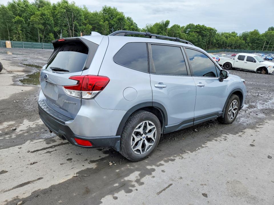 Продажа на аукционе авто 2021 Subaru Forester, vin: JF2SKAJC0MH499845, номер лота: 61610456