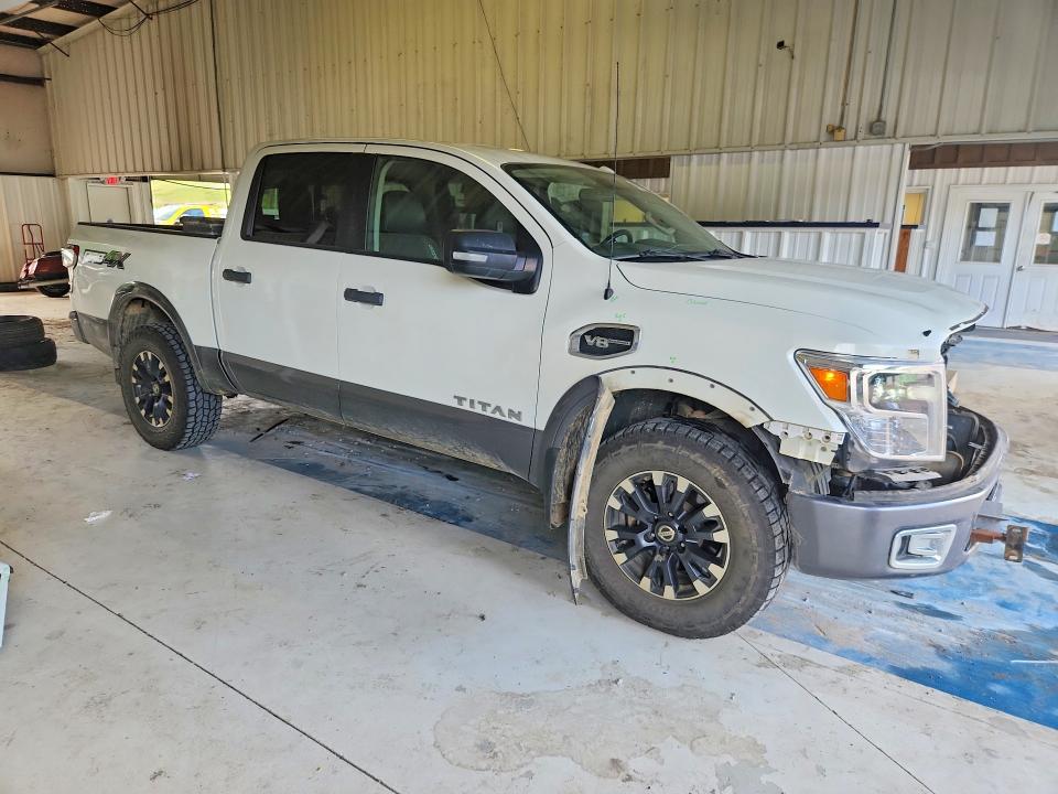 62052706 :رقم المزاد ، 1N6AA1E53HN549246 vin ، 2017 Nissan Titan مزاد بيع
