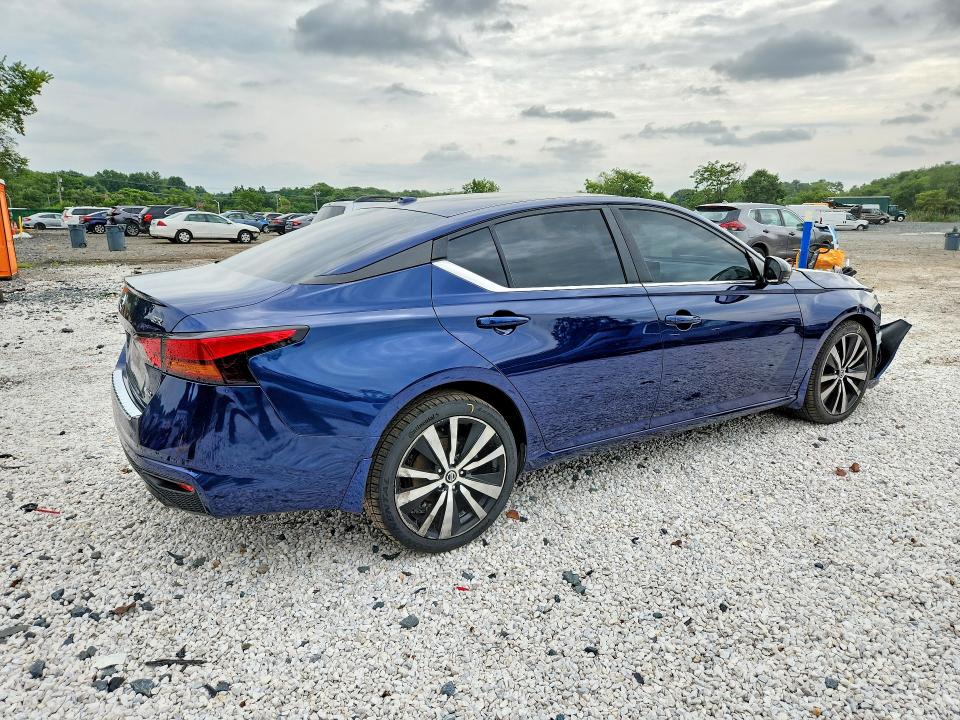 Продаж на аукціоні авто 2019 Nissan Altima, vin: 1N4BL4CW9KN324910, номер лоту: 61765606