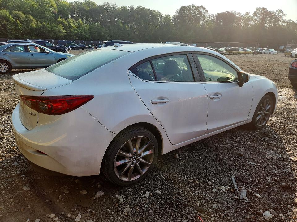 Продажа на аукционе авто 2018 Mazda 3, vin: 3MZBN1V39JM264798, номер лота: 62763106