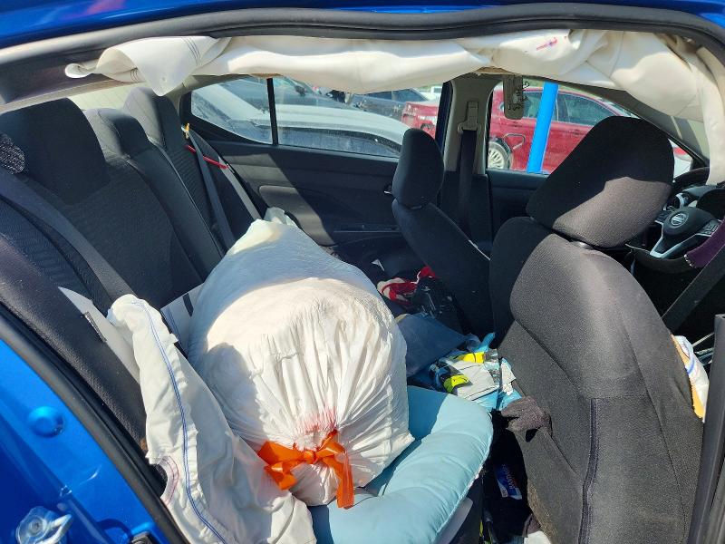 60373576 :رقم المزاد ، 3N1CN8EV0ML824383 vin ، 2021 Nissan Versa مزاد بيع