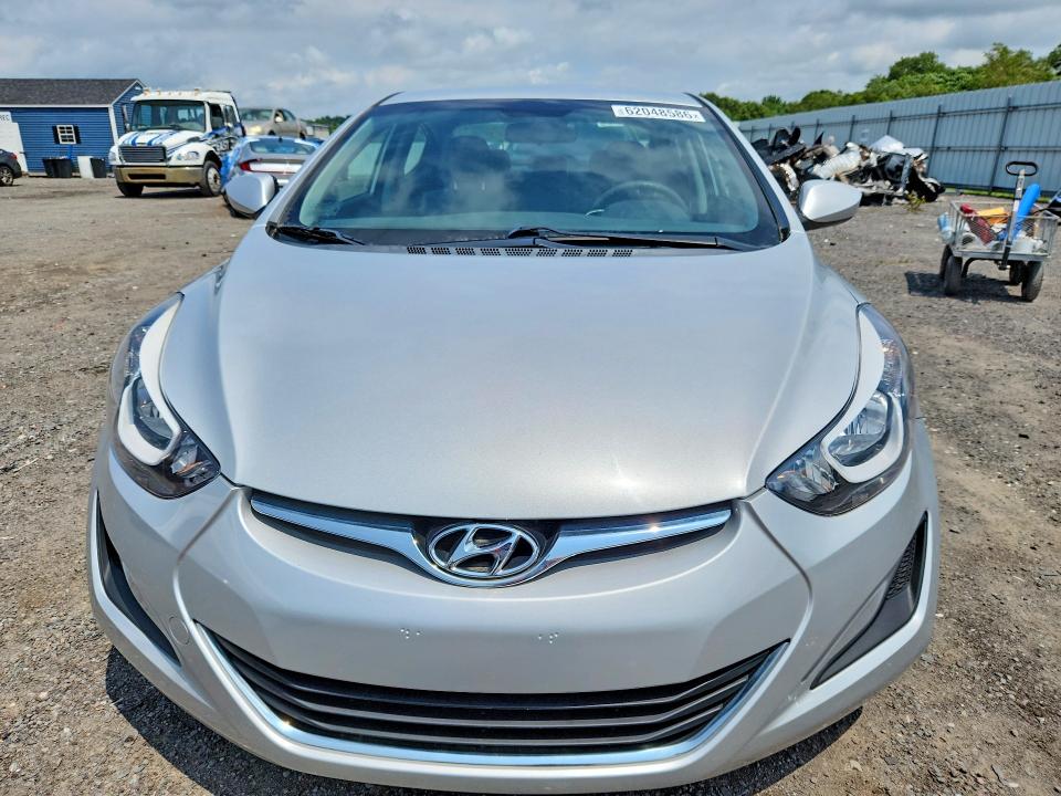 62048586 :رقم المزاد ، KMHDH4AE0FU328902 vin ، 2015 Hyundai Elantra مزاد بيع