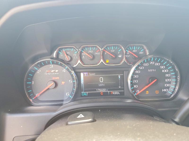 62048436 :رقم المزاد ، 3GCUKREC1JG271875 vin ، 2018 Chevrolet Silverado مزاد بيع