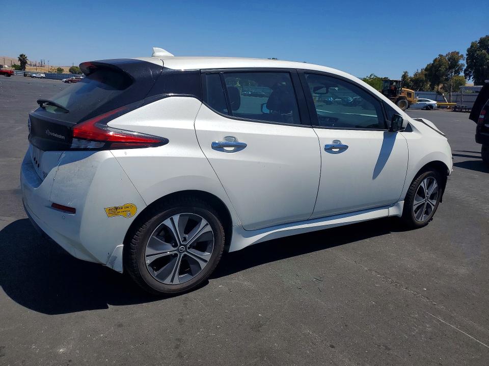 61882536 :رقم المزاد ، 1N4BZ1CVXNC551110 vin ، 2022 Nissan Leaf مزاد بيع