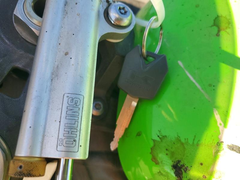 62696666 :رقم المزاد ، JKAZX4R11CA033040 vin ، 2012 Kawasaki Zx600 مزاد بيع