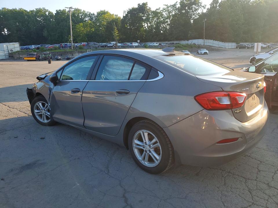 60121316 :رقم المزاد ، 1G1BE5SM2H7270236 vin ، 2017 Chevrolet Cruze مزاد بيع