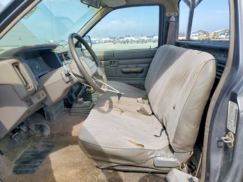 61621816 :رقم المزاد ، 1N6SD11S3NC356819 vin ، 1992 Nissan Truck مزاد بيع