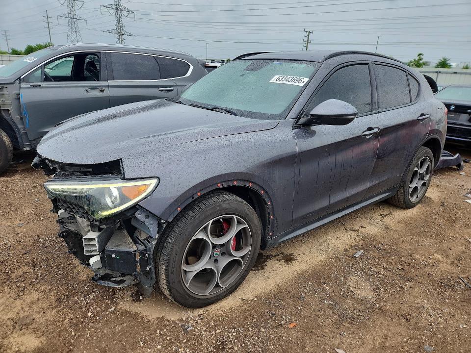 63343696 :رقم المزاد ، ZASFAKPN0J7C21117 vin ، 2018 Alfa Romeo Stelvio مزاد بيع