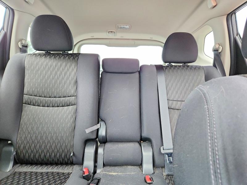 61786906 :رقم المزاد ، 5N1AT2MV7HC821163 vin ، 2017 Nissan Rogue مزاد بيع