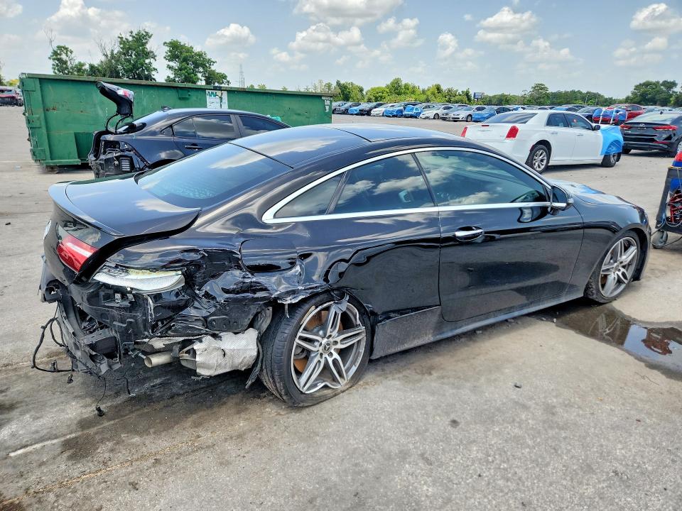 59577686 :رقم المزاد ، WDD1J6FB1JF053971 vin ، 2018 Mercedes-benz E مزاد بيع
