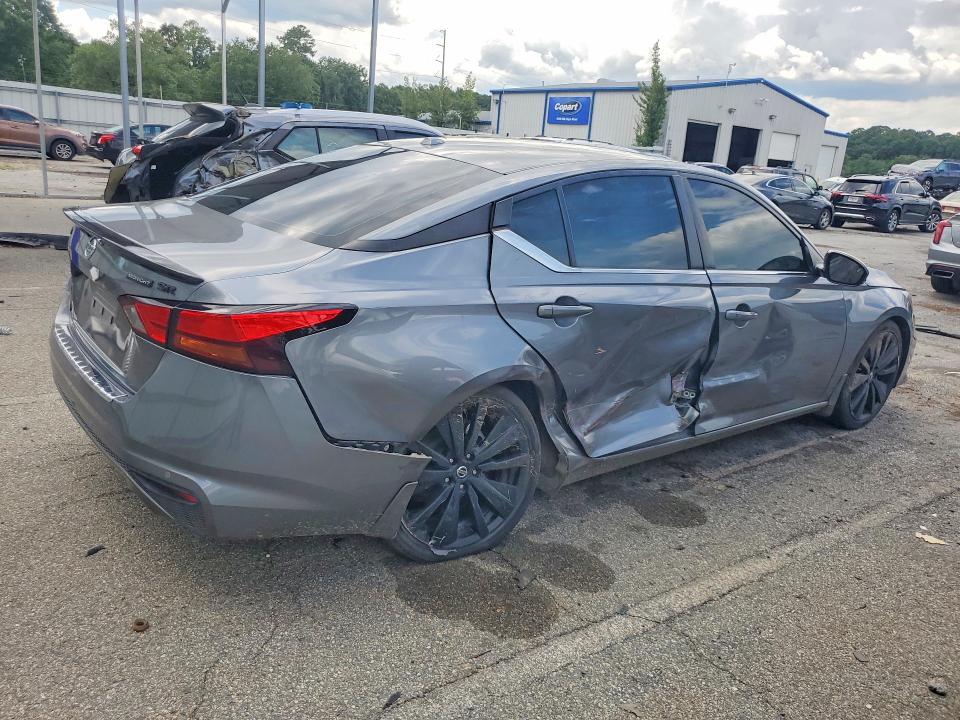 60638356 :رقم المزاد ، 1N4BL4CV3NN361799 vin ، 2022 Nissan Altima مزاد بيع