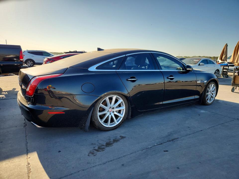 2013 Jaguar Xj მანქანა იყიდება აუქციონზე, vin: SAJWA1C72D8V52873, აუქციონის ნომერი: 62779836