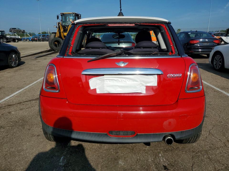 Продажа на аукционе авто 2007 Mini Cooper, vin: WMWMF33557TT51758, номер лота: 59633196