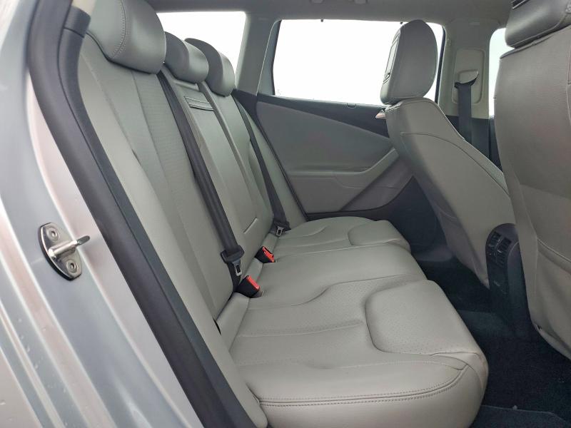 59823906 :رقم المزاد ، WVWXK7AN2AE148425 vin ، 2010 Volkswagen Passat مزاد بيع