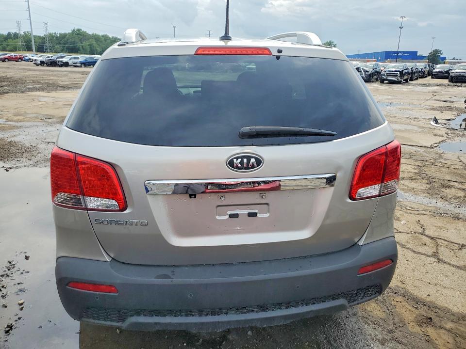 2013 Kia Sorento მანქანა იყიდება აუქციონზე, vin: 5XYKT4A62DG391095, აუქციონის ნომერი: 60587986
