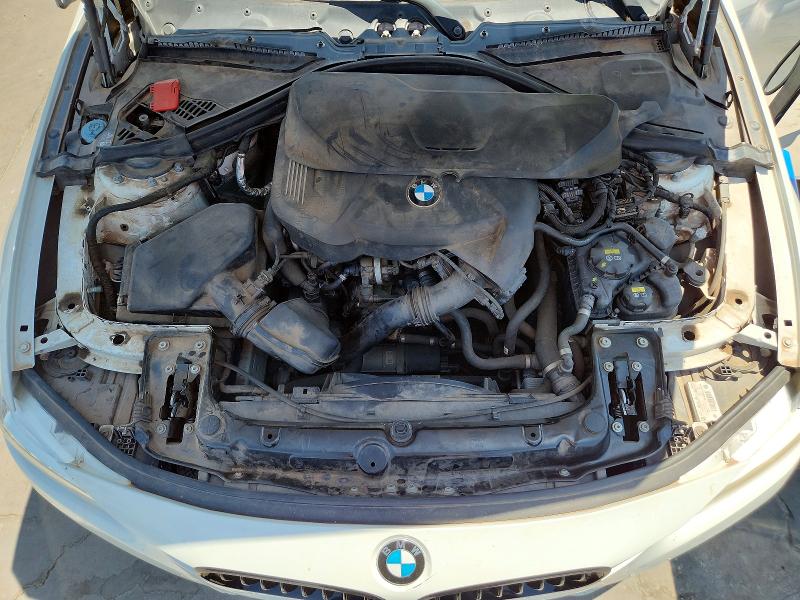 62383206 :رقم المزاد ، WBA8B9G51JNU96012 vin ، 2018 Bmw 330 مزاد بيع