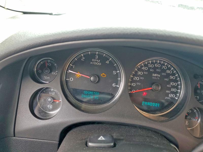 60656796 :رقم المزاد ، 1GNFC16037J207833 vin ، 2007 Chevrolet Suburban مزاد بيع