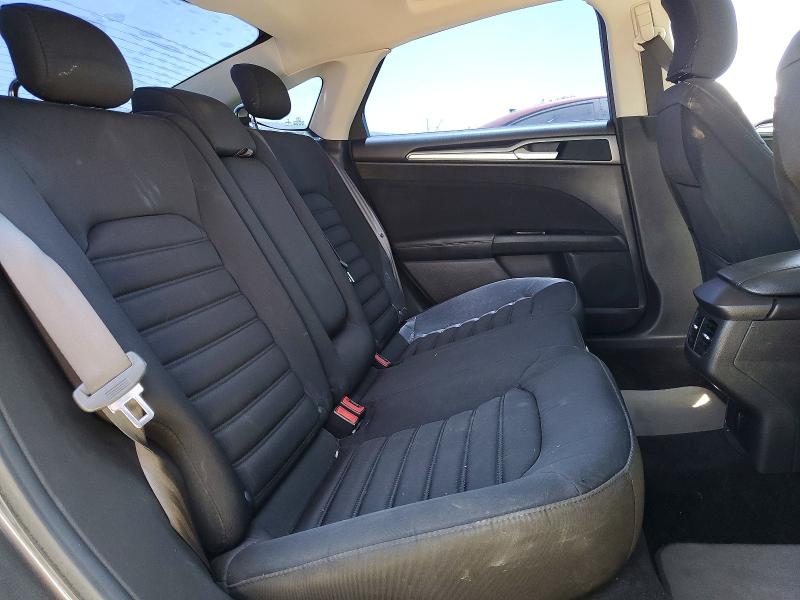 61785256 :رقم المزاد ، 3FA6P0LU5GR359512 vin ، 2016 Ford Fusion مزاد بيع
