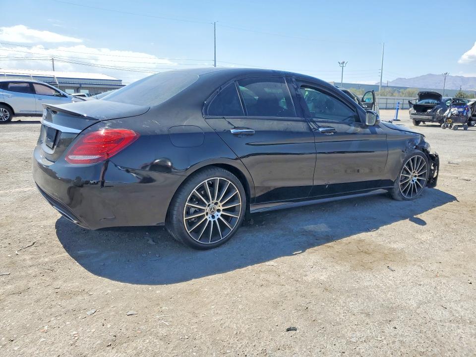 62001226 :رقم المزاد ، 55SWF4JB6JU275681 vin ، 2018 Mercedes-benz C مزاد بيع