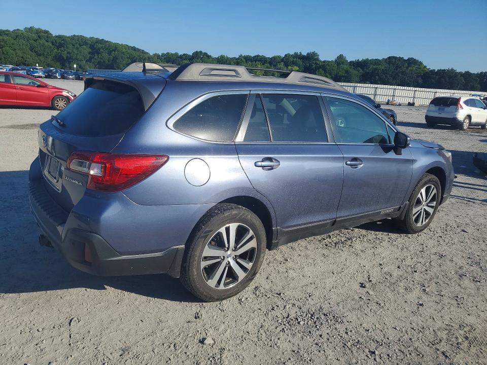 60882976 :رقم المزاد ، 4S4BSANC1J3220383 vin ، 2018 Subaru Outback مزاد بيع