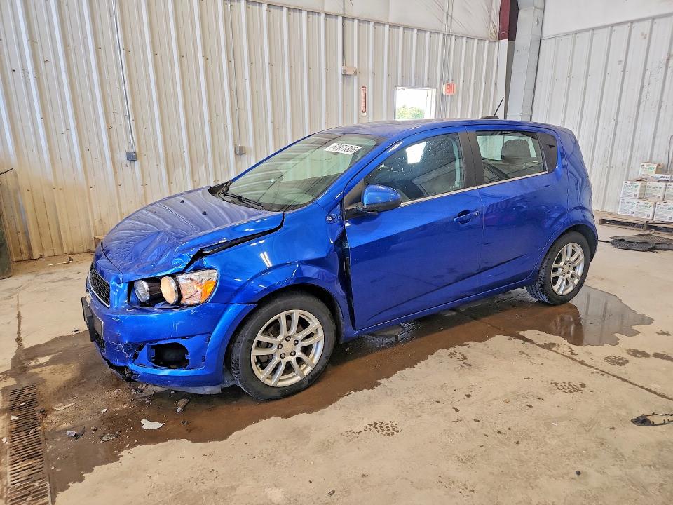 62871366 :رقم المزاد ، 1G1JC6SB7G4135386 vin ، 2016 Chevrolet Sonic مزاد بيع