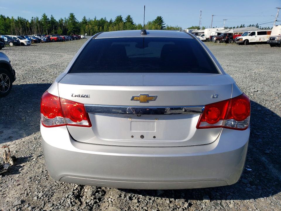 2015 Chevrolet Cruze მანქანა იყიდება აუქციონზე, vin: 1G1PC5SB8F7243937, აუქციონის ნომერი: 61851646