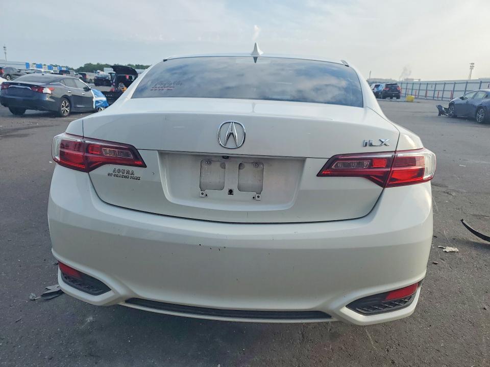 Продаж на аукціоні авто 2018 Acura Ilx, vin: 19UDE2F75JA005811, номер лоту: 62282726