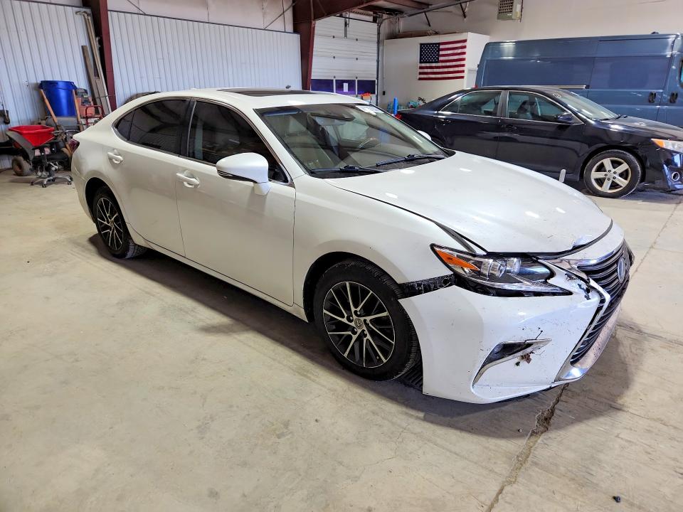 62357236 :رقم المزاد ، JTHBK1GG3H2250584 vin ، 2017 Lexus Es مزاد بيع