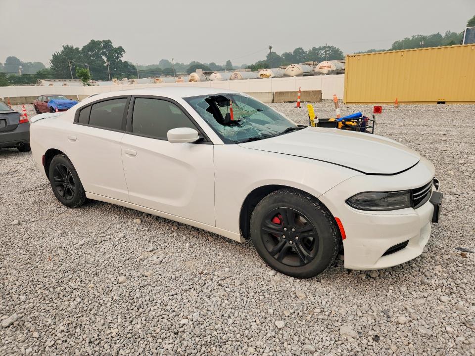 2015 Dodge Charger მანქანა იყიდება აუქციონზე, vin: 2C3CDXBG5FH843902, აუქციონის ნომერი: 61484876