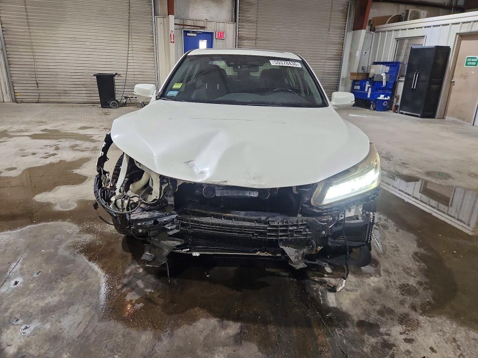 59378436 :رقم المزاد ، JHMCR6F71HC012838 vin ، 2017 Honda Accord مزاد بيع